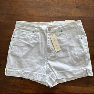 NWT Copper Key White Mid Rise Rolled Cuff Frayed Hem Denim Shorts Size 7